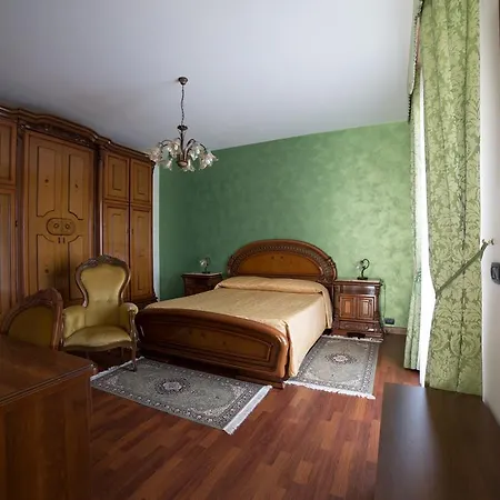 לינה וארוחת בוקר B&B Diamante *
