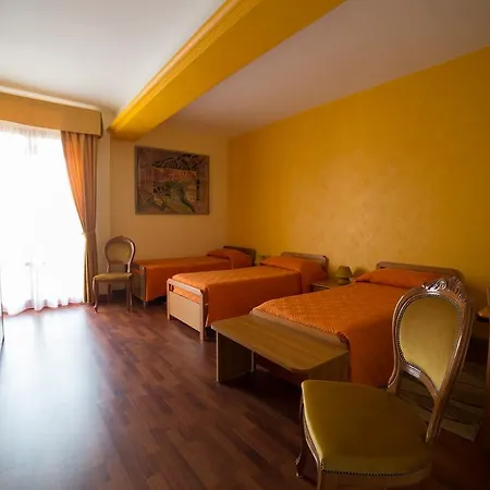 לינה וארוחת בוקר B&B Diamante *